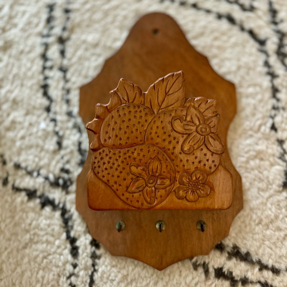 Vintage Strawberry Motif Letter Holder & Hooks